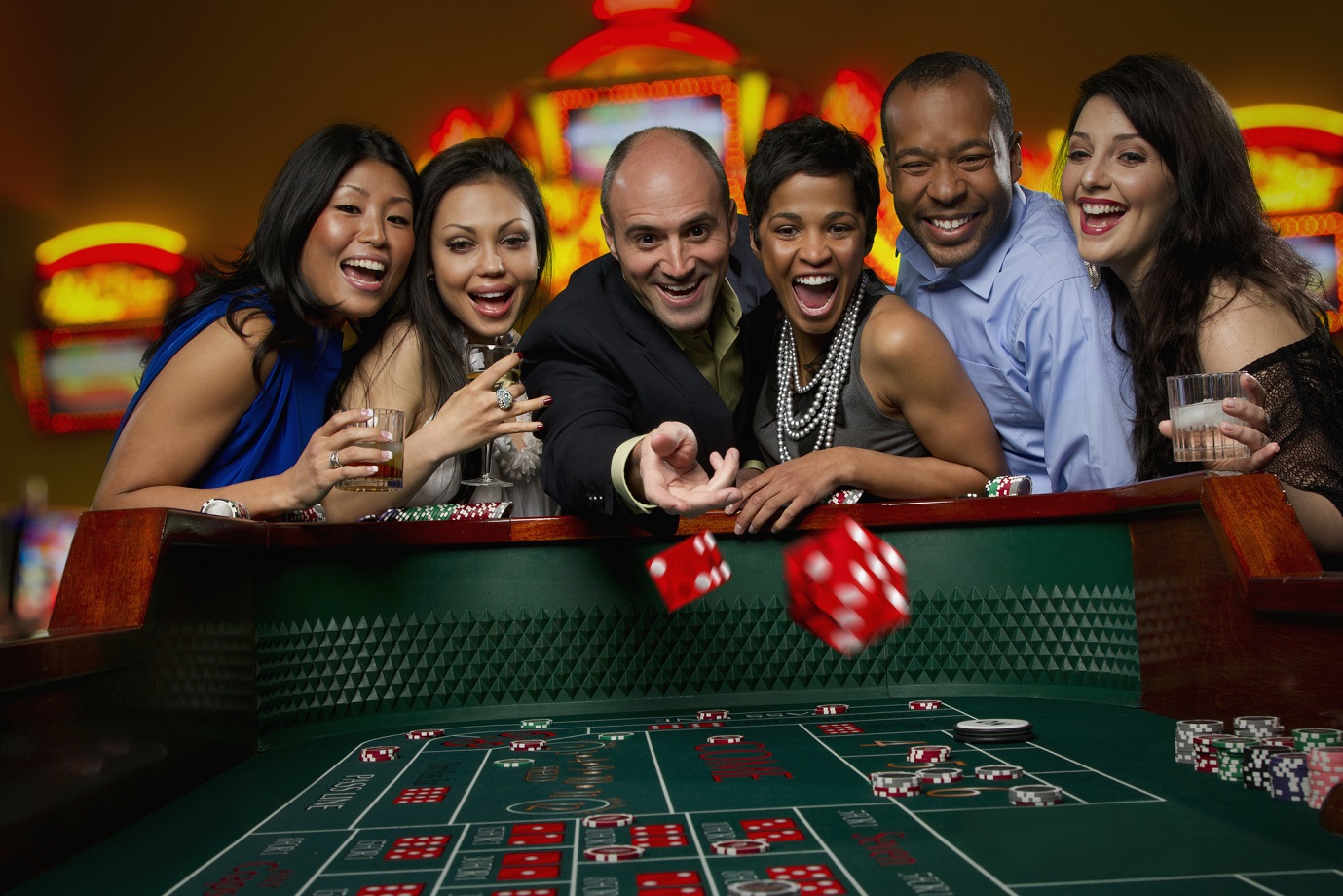 The Thrill of Live Casino Gaming: Why Players Love It