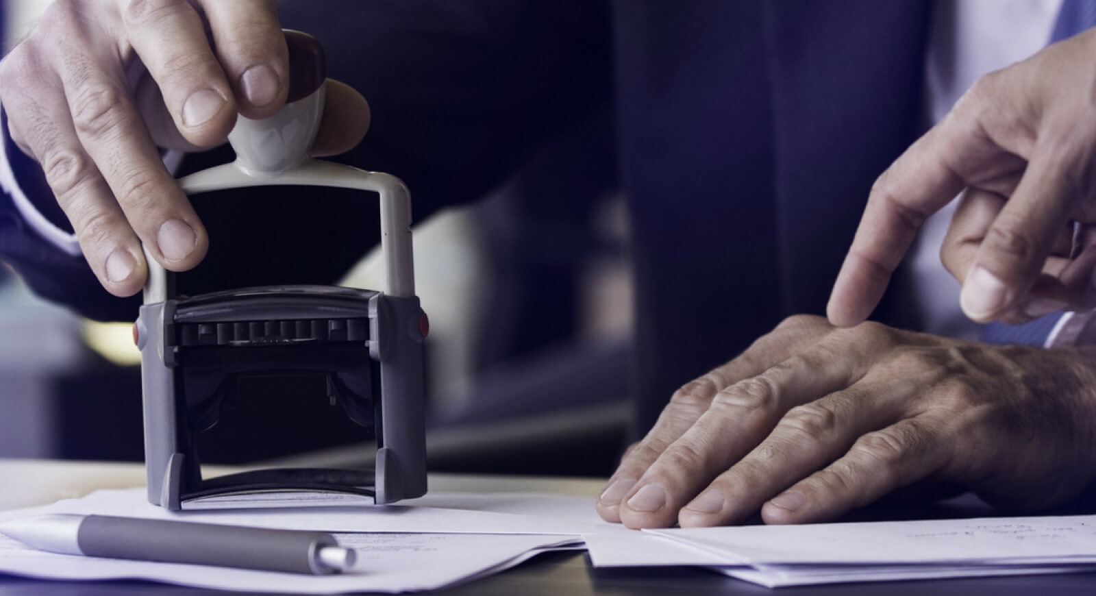 Organize Family Estate Documents Through Mobile Notary Professionals for Convenient Appointments