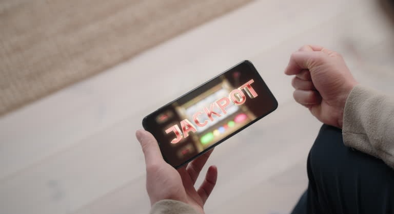 How Players Find Useful Features on Online Casino Singapore Platforms